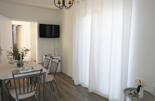 Stomorska Apartment | Apartments Vinka, (15956), Stomorska, Croatia