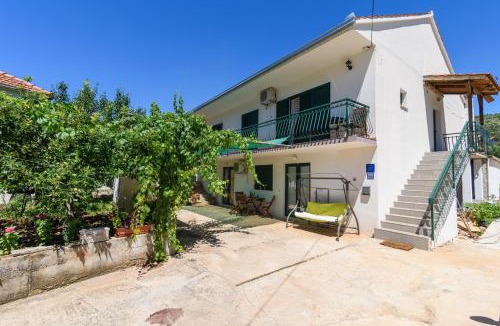 Marina Apartment | Apartments with parking space Marina, Trogir - 14258