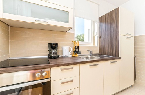 Novalja Apartment | Apartments with Pool and Balcony