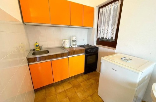 Smrika Apartment | Appartement in Šmrika mit Terrasse und Grill by Interhome