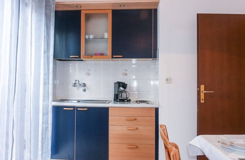 Vantacici Apartment | Arbanas A2, 400m to the beach,4 people,outdoor pool,free WiFi,playground,parking