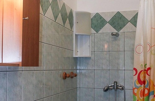 Vantacici Apartment | Arbanas A5, 400m to the beach,4 people,outdoor pool,free WiFi,playground,parking