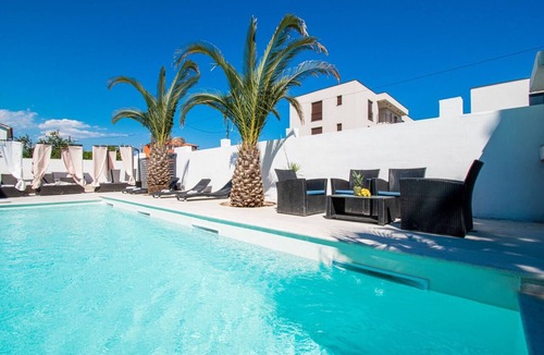 Medulin Villa | Attraktive Villa Zara für 28 Personen.