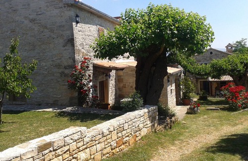 Zrenj House | Authentic Stonebuilt Istrian house