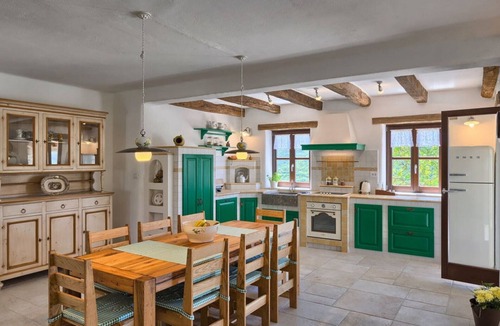 Bartolici Villa | Authentic Villa Banić - Four Bedroom Villa With Pool