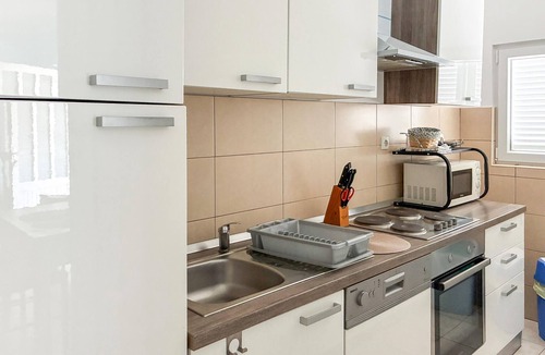 Rab Town Apartment | Awesome apartment in Rab Sup.Draga with WiFi