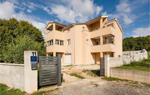 Rebici Apartment | Awesome Apartment In Beloci