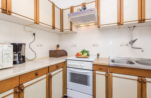 Ika Apartment | Awesome apartment in Lovran with WiFi