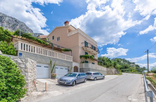 Omis Apartment | Awesome apartment in Omis with WiFi
