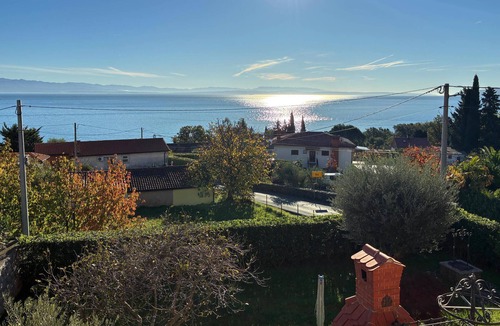 Ika Apartment | Awesome apartment in Opric with WiFi