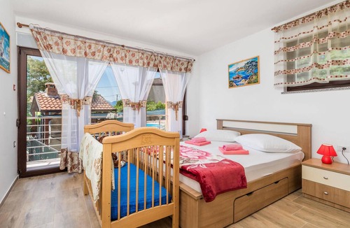 Viskovo Apartment | Awesome apartment in Viskovo with WiFi