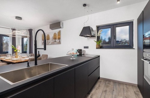 Fuzine House | Awesome home in Benkovac Fuzinski