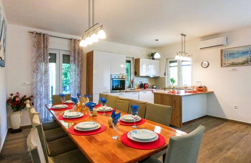 Gabonjin House | Awesome home in Dobrinj