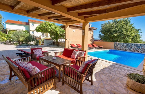 Garica House | Awesome home in Garica