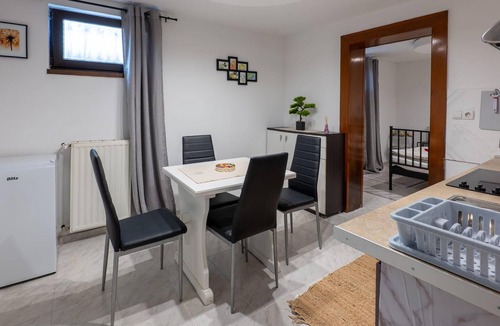 Karlovac House | Awesome home in Karlovac