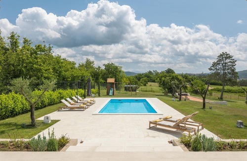 Buzet House | Awesome home in Strped