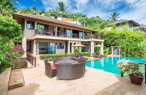 Bophut Hills House | Baan Ling Noi sea view 4 bedrooms
