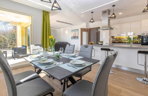 Zurkovo Apartment | Beach front apartment in Kostrena
