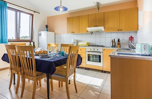 Vinkuran Apartment | Beach front apartment in Vinkuran with WiFi