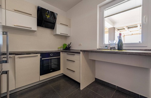 Kustici Apartment | Beach front apartment in Kustici, Novalja