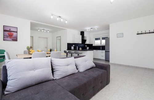 Lopar House | Beach front home in Rab