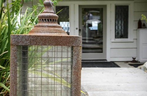 Vashon Island House | Beach, Spectacular views, Soaking Tub: Bluff House on Vashon Island