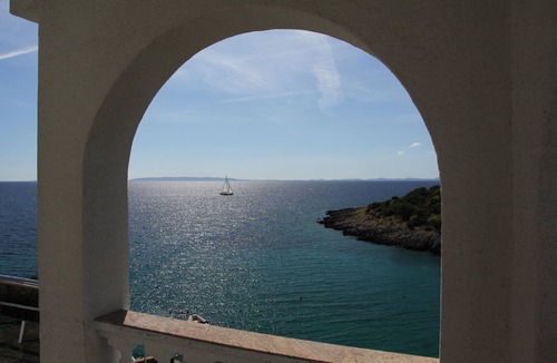 Potocnica House | Beach Villa: private bathing area, sandy beach, WiFi, ideal for families