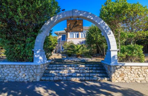 Selce Hostel | Beach Villa Selce