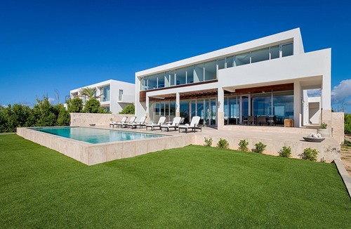 Blowing Point Villa | Beaches Edge - Oceanfont Villa with Pool and Hot Tub