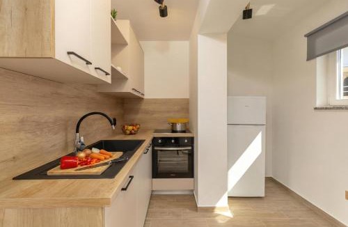 Vrbnik Apartment | Beachfront Apartment Betty - Happy Rentals