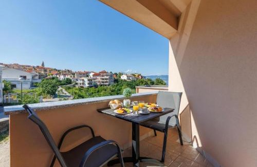 Vrbnik Apartment | Beachfront Apartment Betty - Happy Rentals