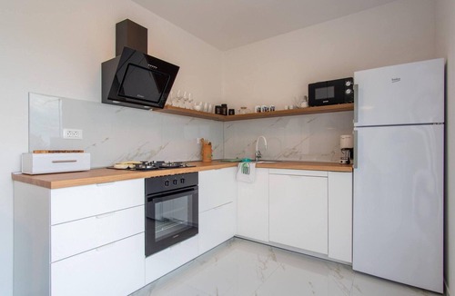 Kosljun House | Beachfront Holiday Home in Kosljun