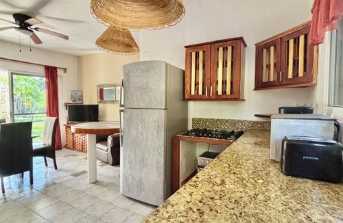 Playa del Secreto Villa | Beautiful 2 Bdrs. Casa Angelica, Pool & Beach, Wi-Fi, sleeps 6