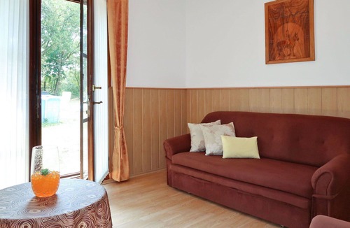 Hrboki Apartment | Beautiful apartment for 6 guests with private pool, WIFI, A/C, TV, patio and parking