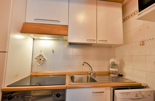Borgonuovo Apartment | Beautiful apartment for 2 people with WIFI, A/C, TV, balcony and parking