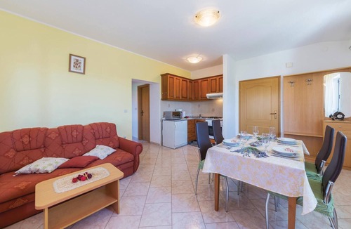 Peruski Apartment | Beautiful apartment in Peruski with WiFi