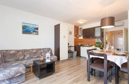 Klimno Apartment | Beautiful apartment in Klimno with WiFi