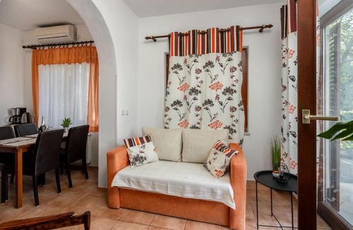 Zurkovo Apartment | Beautiful Apartment In Kostrena