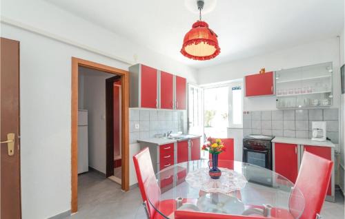 Kustici Apartment | Beautiful Apartment In Kustici
