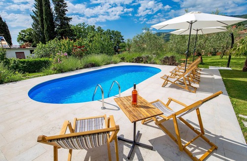 Ika Apartment | Beautiful apartment in Lovran with WiFi