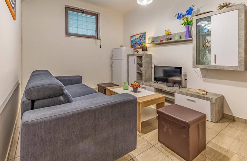 Vinkuran Apartment | Beautiful apartment in Pula with WiFi