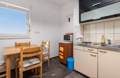 Vratarusa Apartment | Beautiful apartment in Senj with house sea view