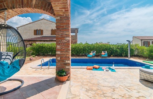 Butkovici Cabin | Beautiful authentic stone holiday house with private swimming pool and garden
