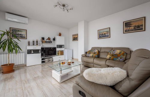 Bibali House | Beautiful home in Buje