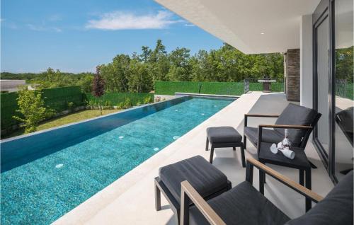 Kastel House | Beautiful Home In Buje With Sauna