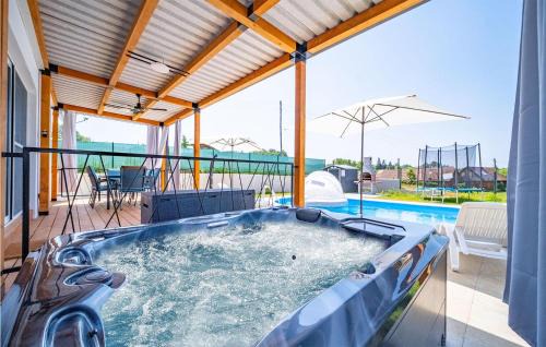 Duga Resa House | Beautiful Home In Cerovacki Galovici With Sauna