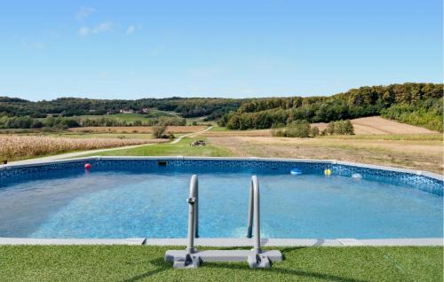 Kraljevec Sesvetski House | Beautiful Home In Hrascina With Sauna