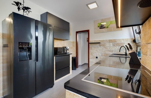 Jakovlje House | Beautiful home in Igrisce