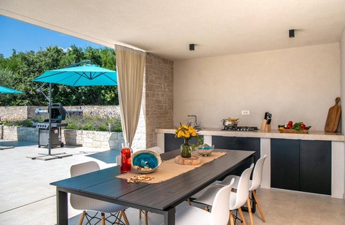 Mali Vareski House | Beautiful home in Marcana