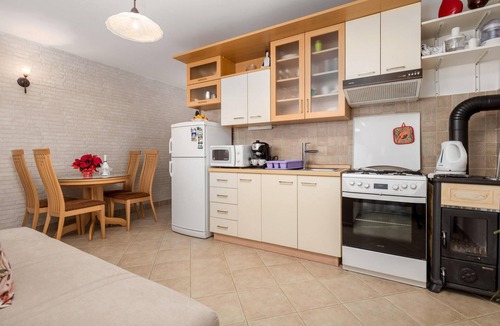 Medveja House | Beautiful home in Medveja with house sea view